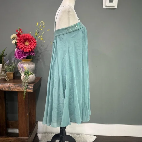 BCBG Paris Mint Green Apparel - Picture 3 of 12